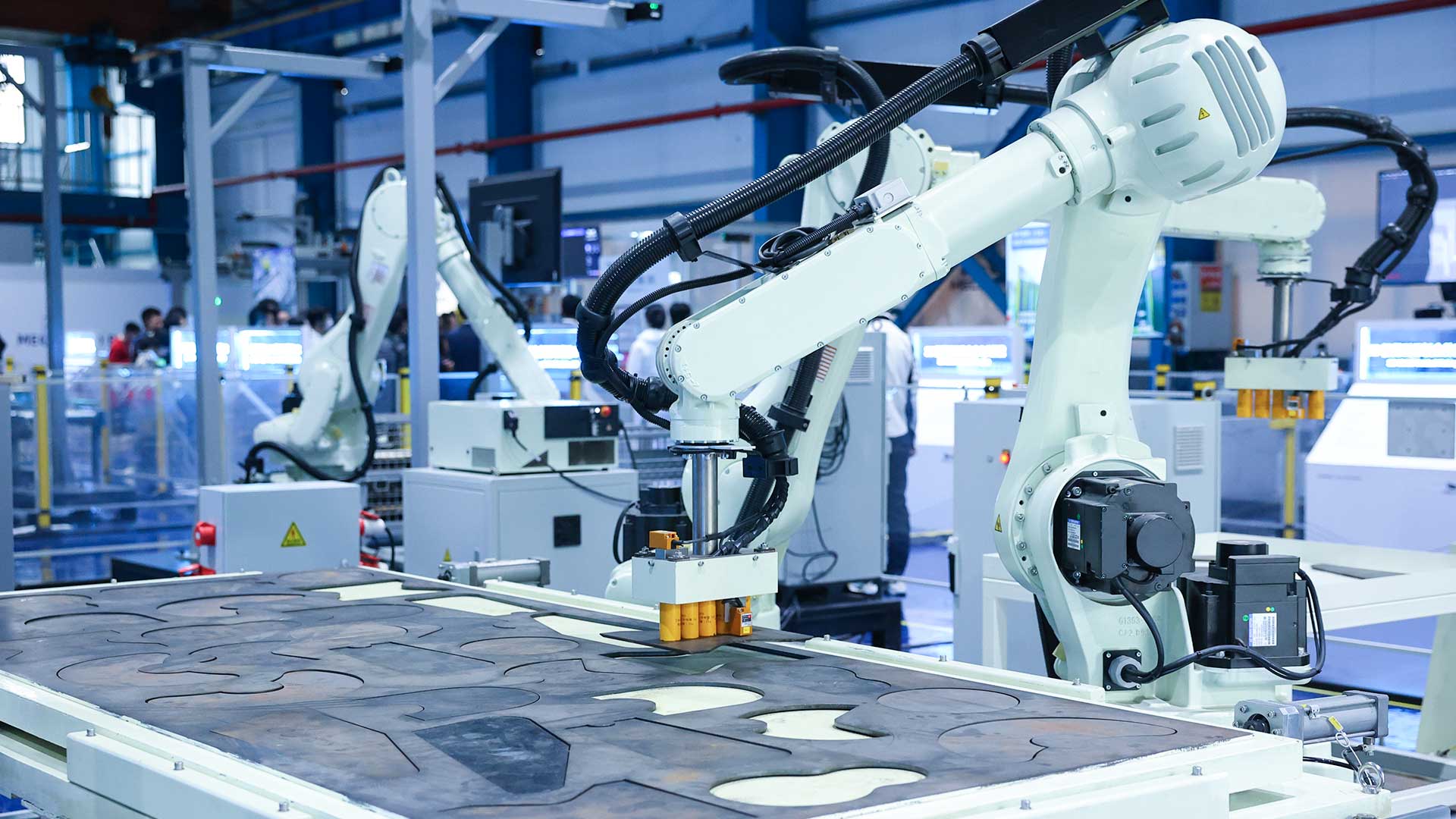 智能機器人應用-3D視覺引導鋼板切割下料