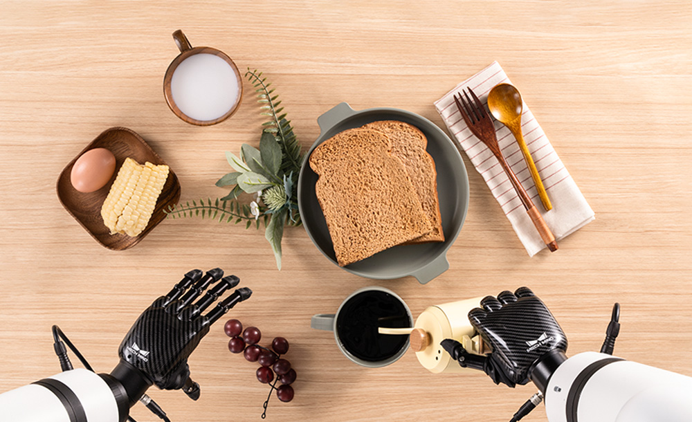 從自主認(rèn)知、規(guī)劃到泛化操作，梅卡曼德具身智能“眼腦手”賦予機(jī)器人全鏈條AI能力