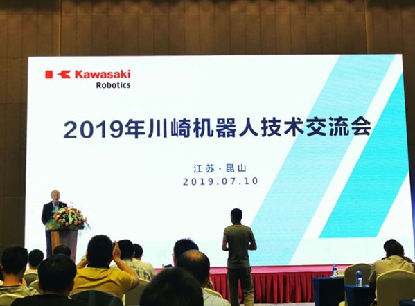 物流行業(yè)迎來硬核新技術(shù)，機器人混拆混碼方案亮相昆山