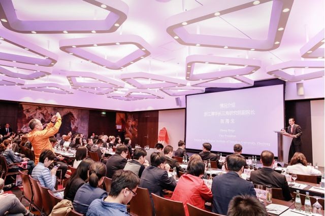 浙江清華長三角研究院與梅卡曼德機器人簽訂長期合作協議